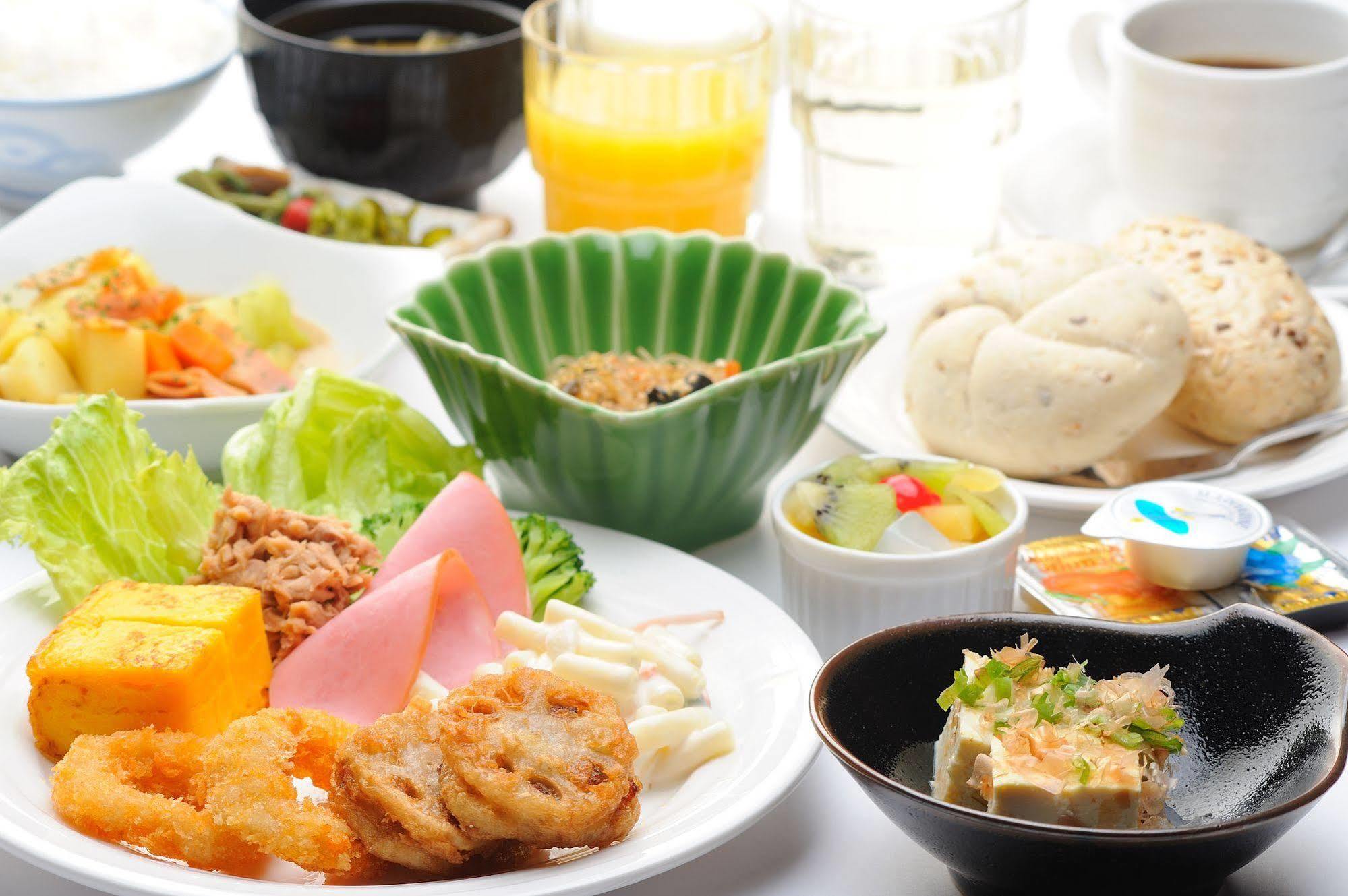 호텔 루트 인 코트 이나 외부 사진